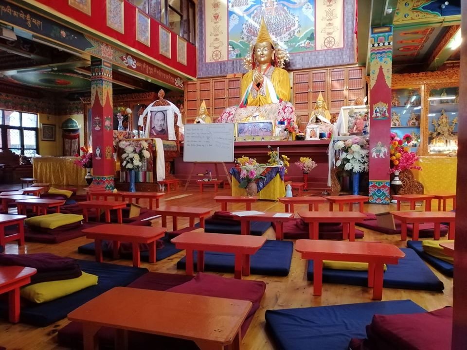 Innenbereich Tempel Meditation
